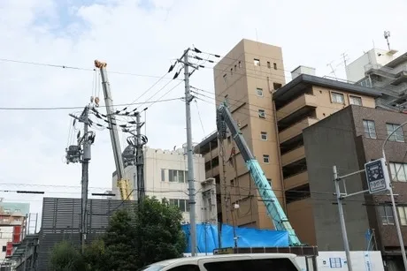 吊り上げ搬入の方法