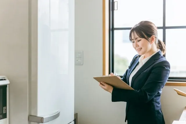 冷蔵庫の吊り上げ搬入の料金の目安は？